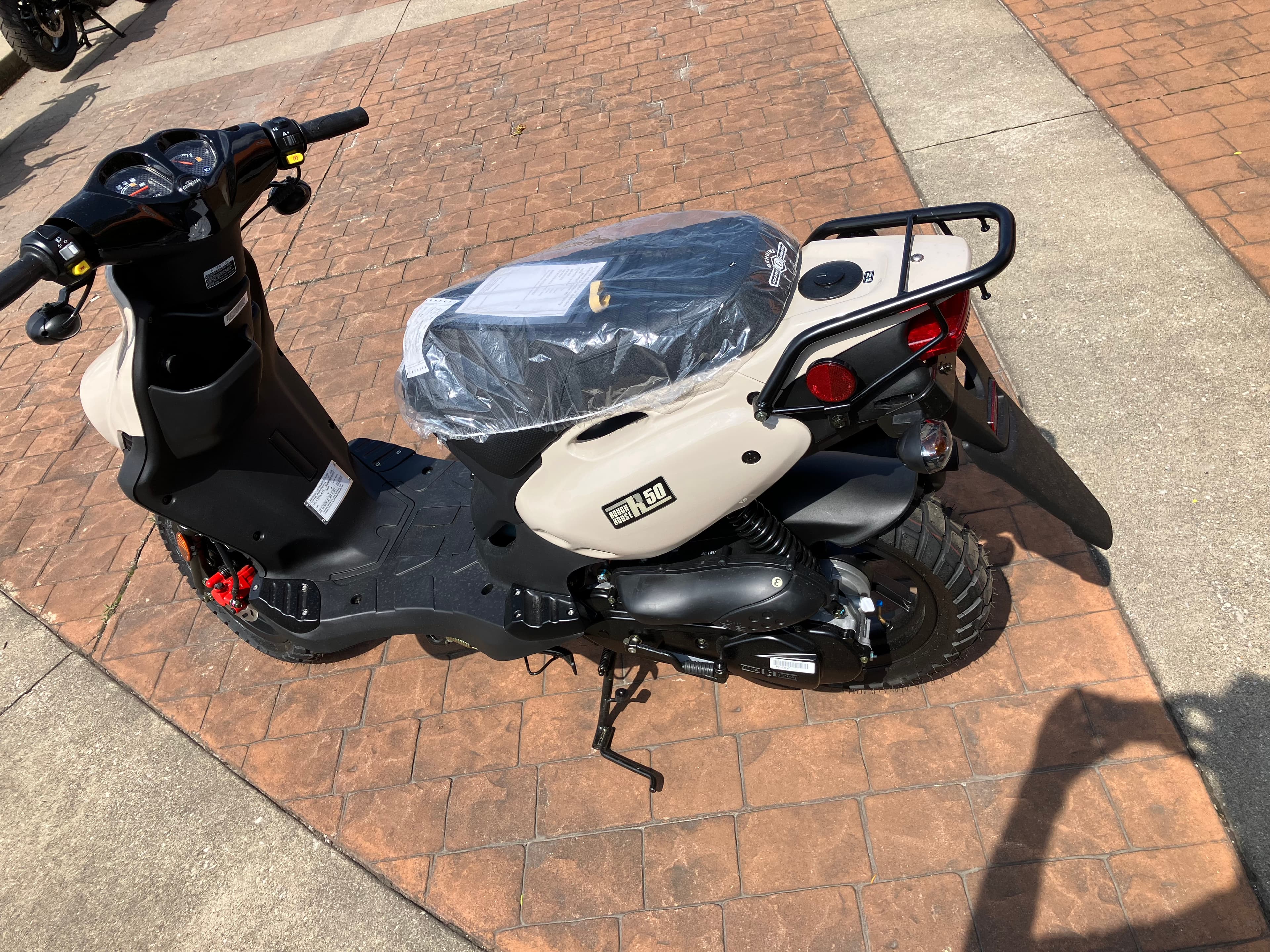 2026 GENUINE SCOOTERS Roughhouse 50