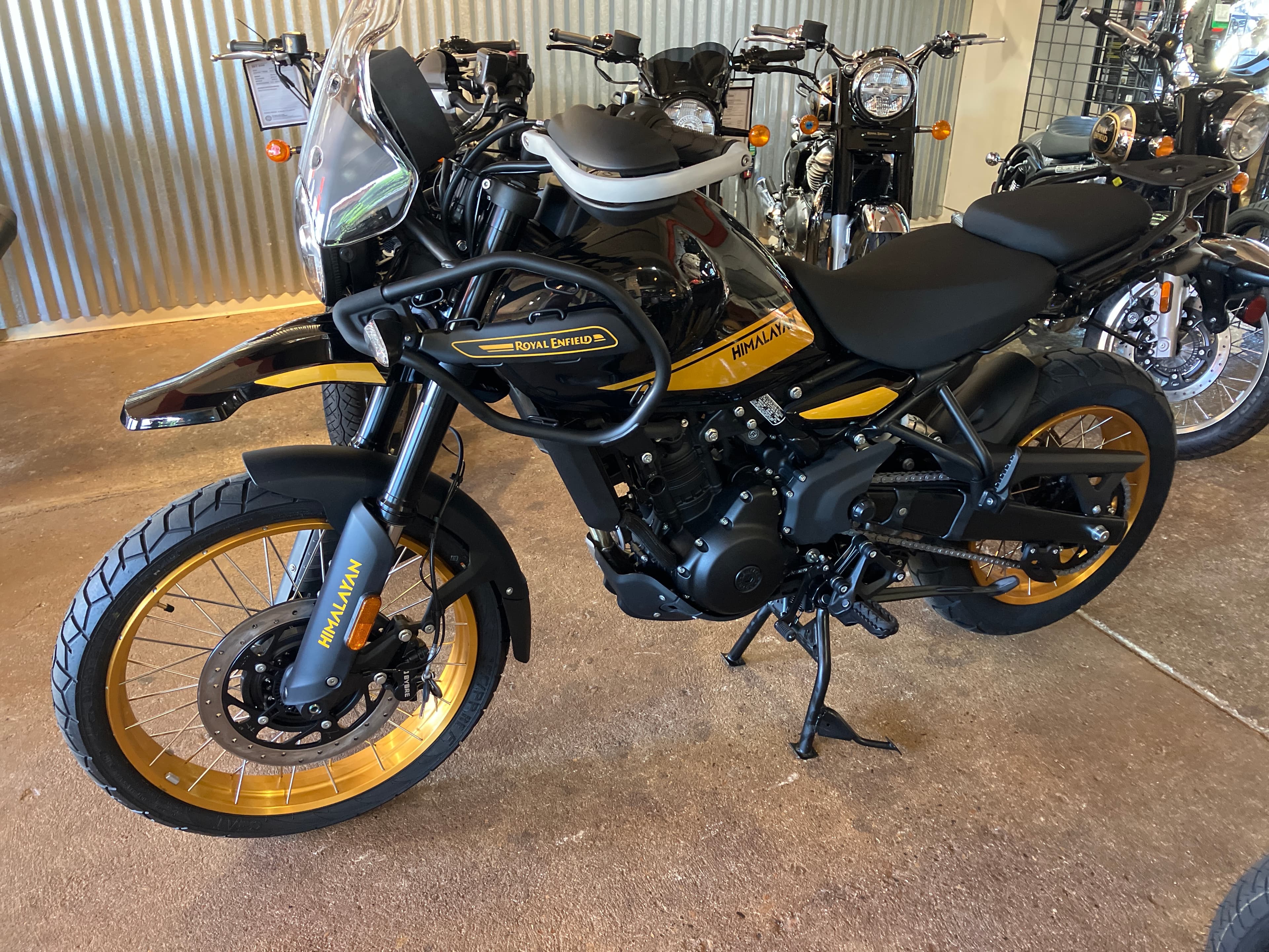 2026 Royal Enfield Himalayan 450 Tubeless